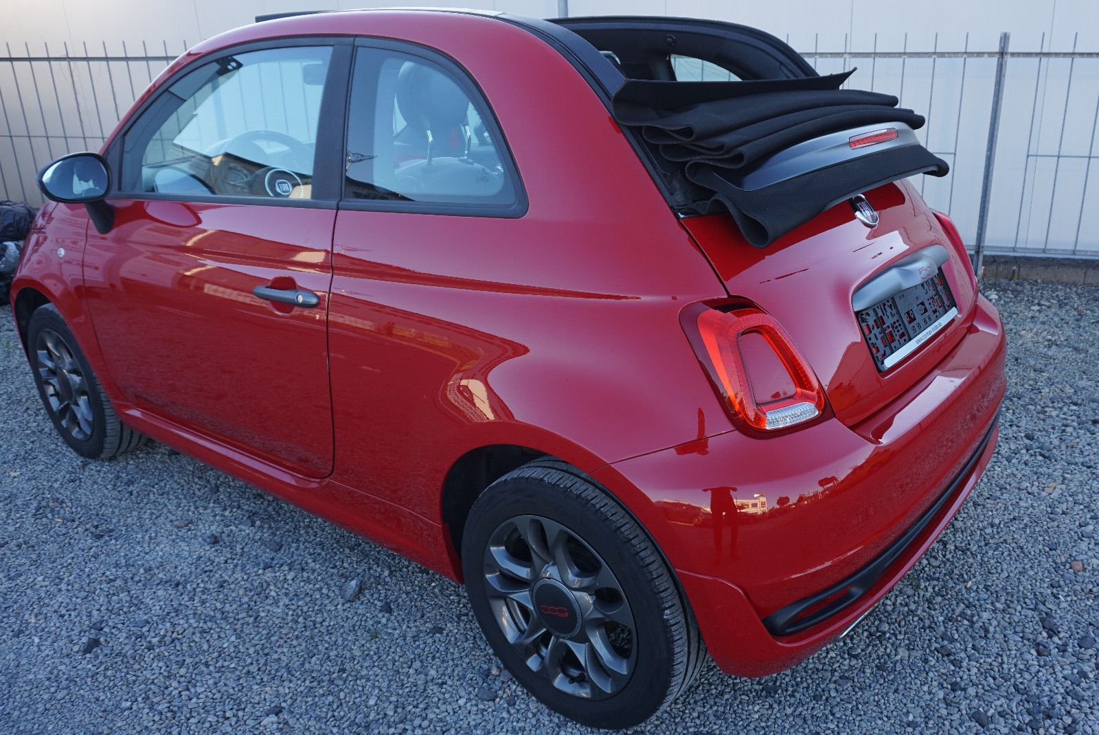 Fahrzeugabbildung Fiat 500C 1.2 8V SPORT C, Cabrio, Touchscreen