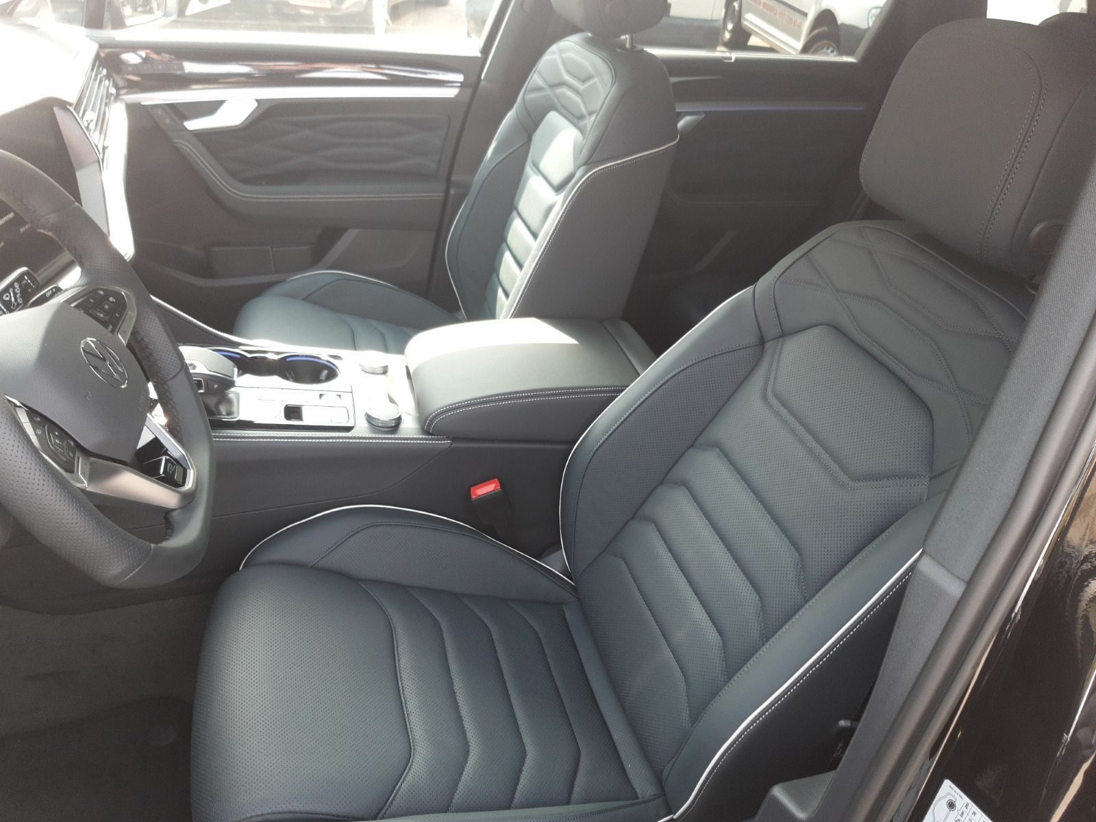 Touareg R-Line 3,0 l V6 TDI SCR 4MOTION 210 kW (
