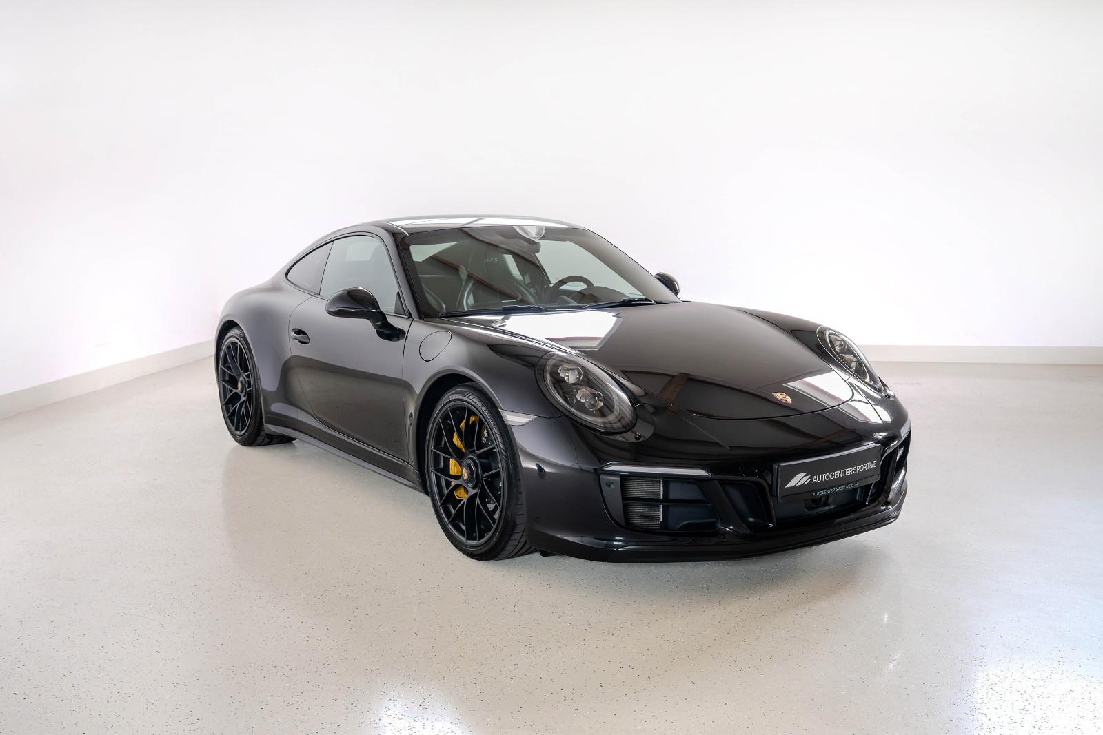 Porsche 911 Carrera 4 GTS PCCB PDCC LIFT PDLS+ SCHALENSI