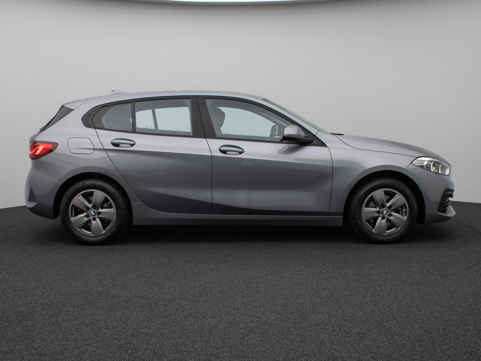 Fahrzeugabbildung BMW 118i DAB CockPitPro PDC LED Geschwindigkeitsreg