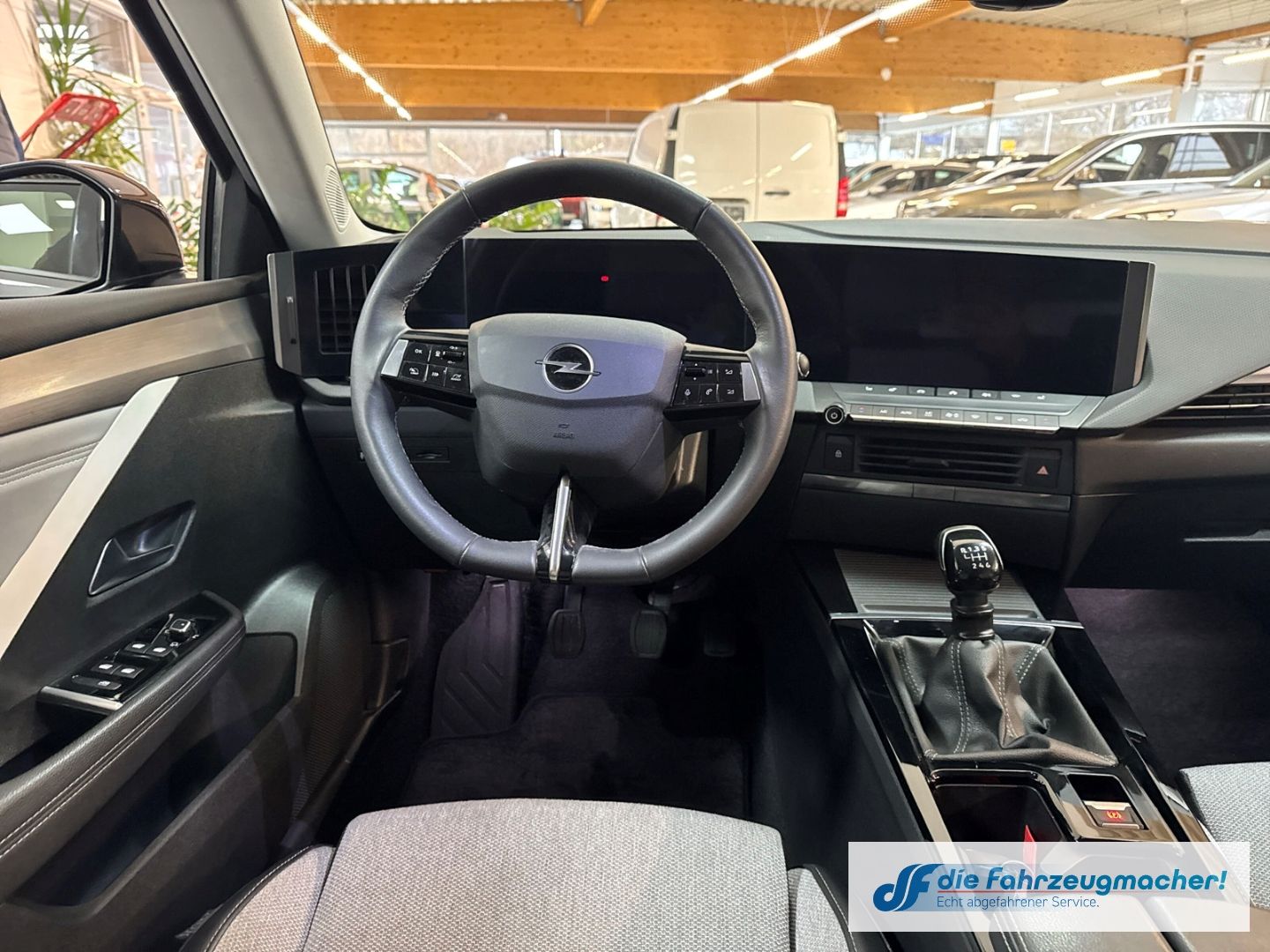 Fahrzeugabbildung Opel Astra L Sports Tourer Elegance Navi LED Apple Ca