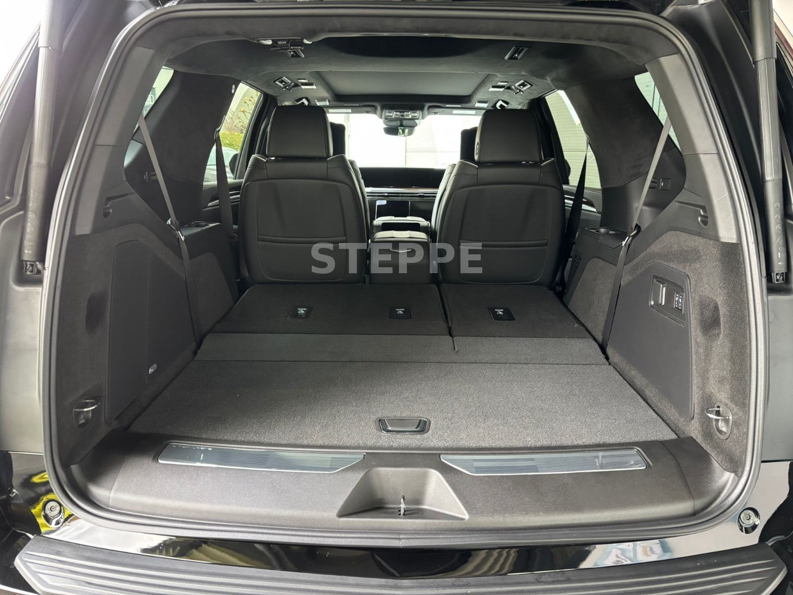 Cadillac Escalade FACELIFT MY26 6.2 V8 Sport Platinum 24"