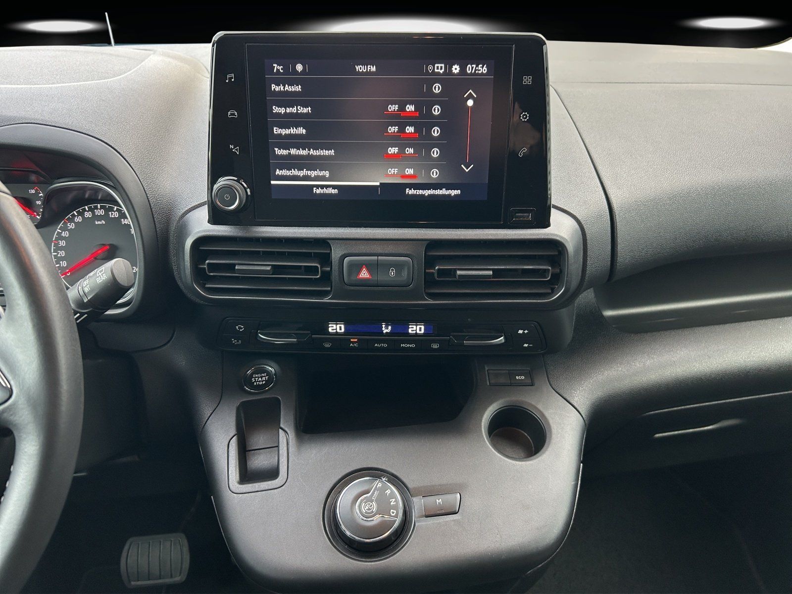 Fahrzeugabbildung Opel Combo Life 1.5 D Aut. INNOVATION/KAMERA/SHZ/HUD/