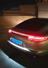 Porsche Panamera 4  - Porsche Panamera mit Benzin-Antrieb: Kombi