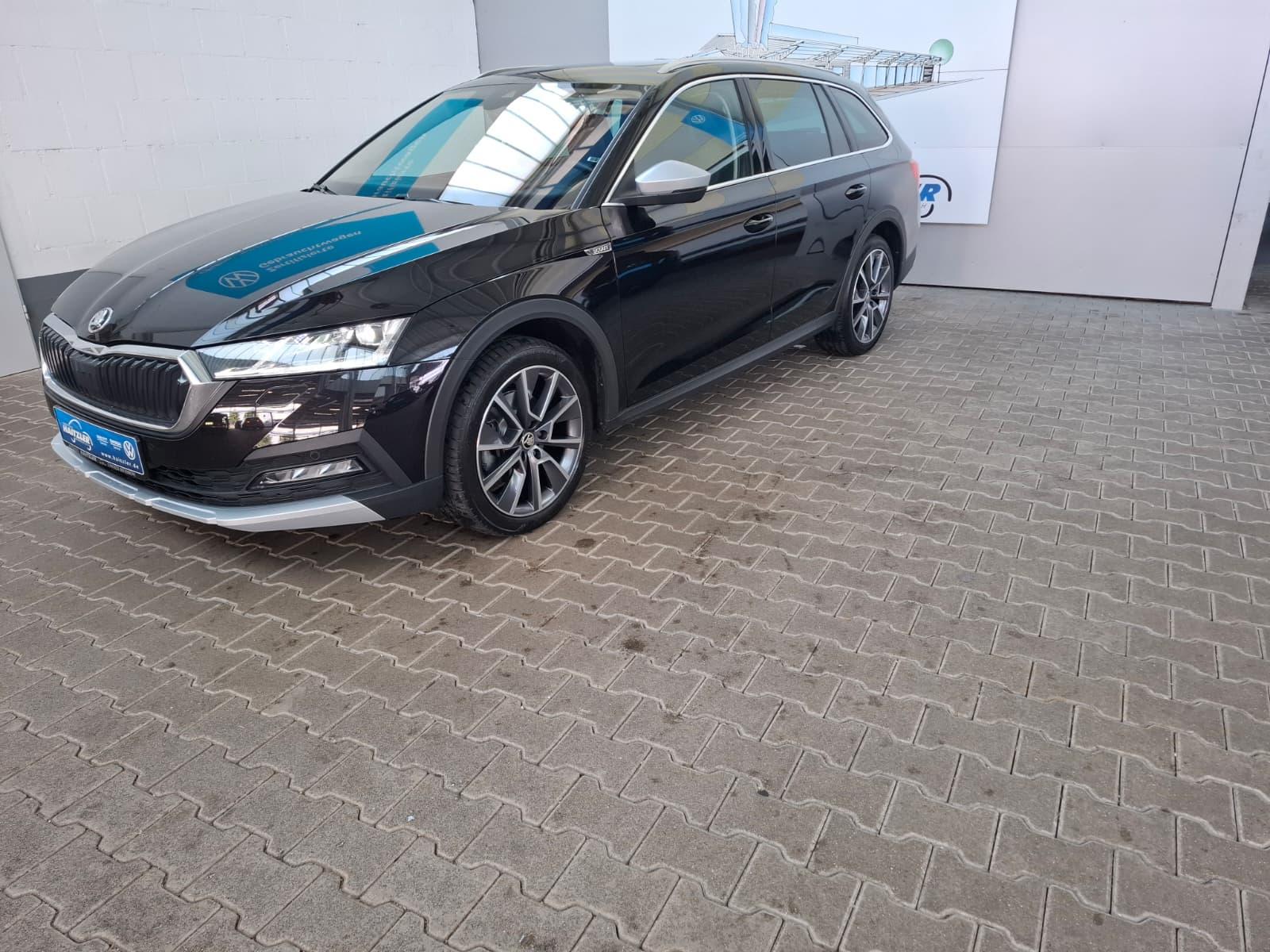 Skoda Octavia Combi Scout 2,0 TDI DSG 4x4 +AHK +Kamera