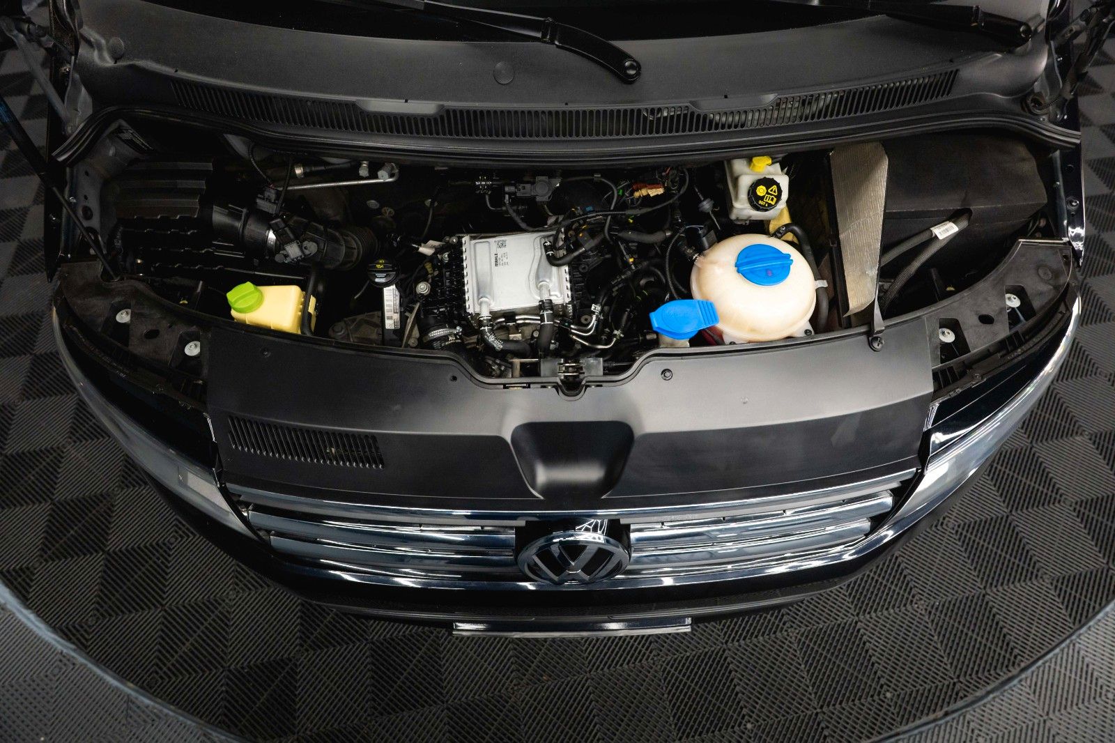 Fahrzeugabbildung Volkswagen T6 Multivan 2.0 TDI DSG Lang *ACC*CarPlay*DAB*