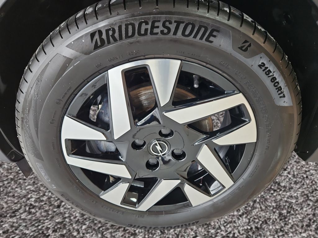 Fahrzeugabbildung Opel Mokka-e Elegance Matrix Sitzheiz.Winterreifen