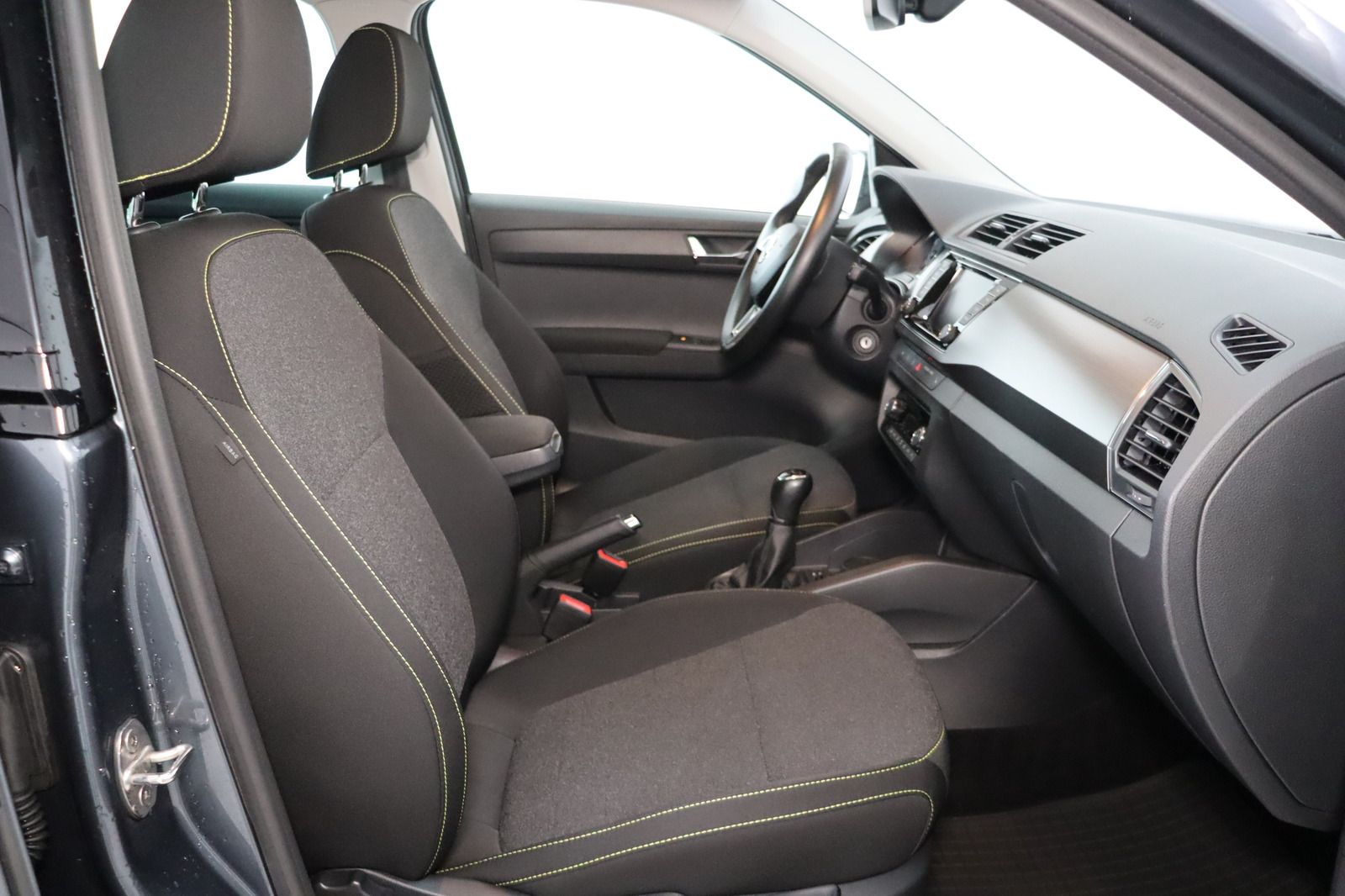 Fahrzeugabbildung SKODA Fabia 1.0 TSI * Navi * 1.Hand Soleil