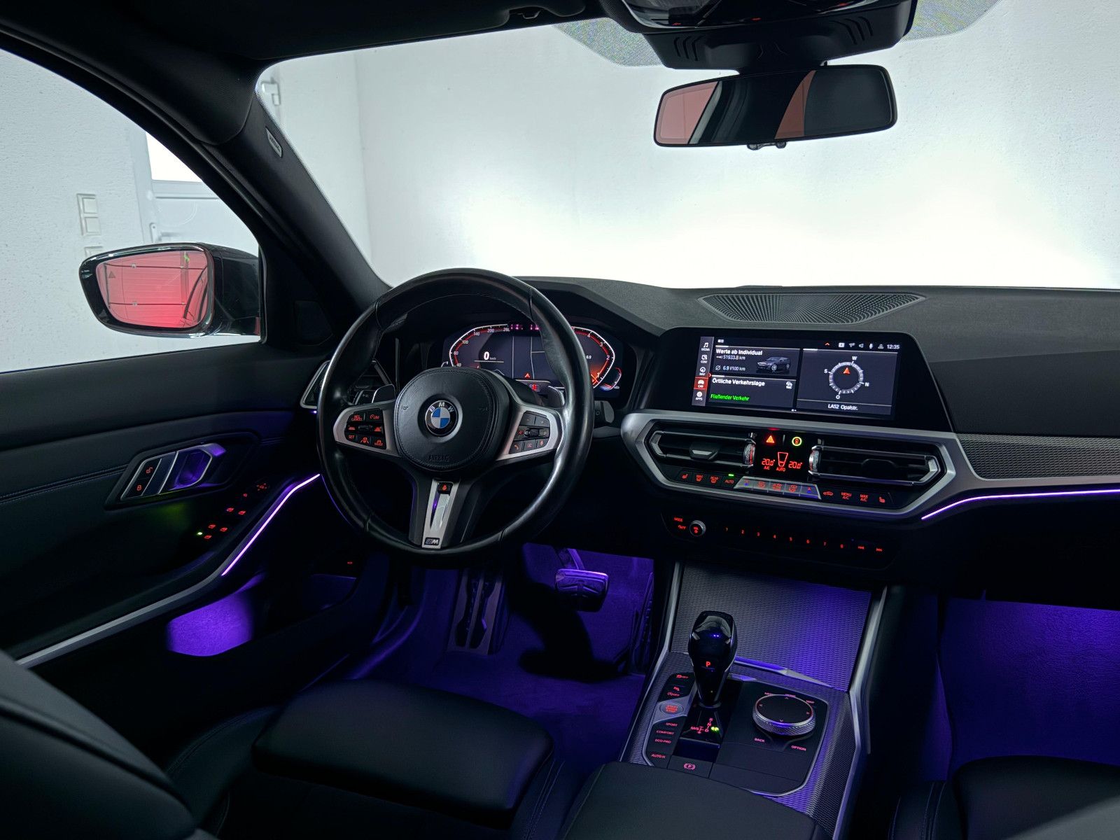 Fahrzeugabbildung BMW 320d xDrive M-SPORT/STZHG/AHK/DRIVING ASS+/DISPL