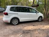 Volkswagen Sharan 2.0 TDI DSG Comf.*Standh... - VW Sharan Gebrauchtwagen in Bielefeld