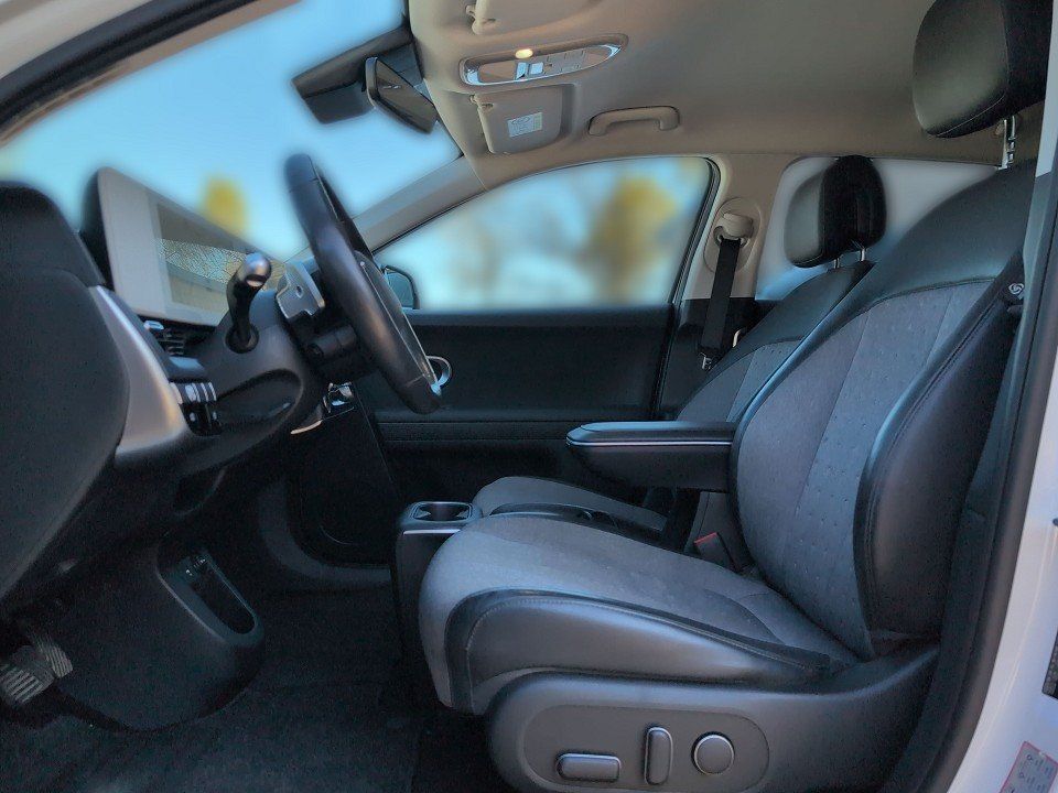 Fahrzeugabbildung Hyundai IONIQ 5 77kWh TECHNIQ ASSIST-P GAR-12/30 SOH-97%