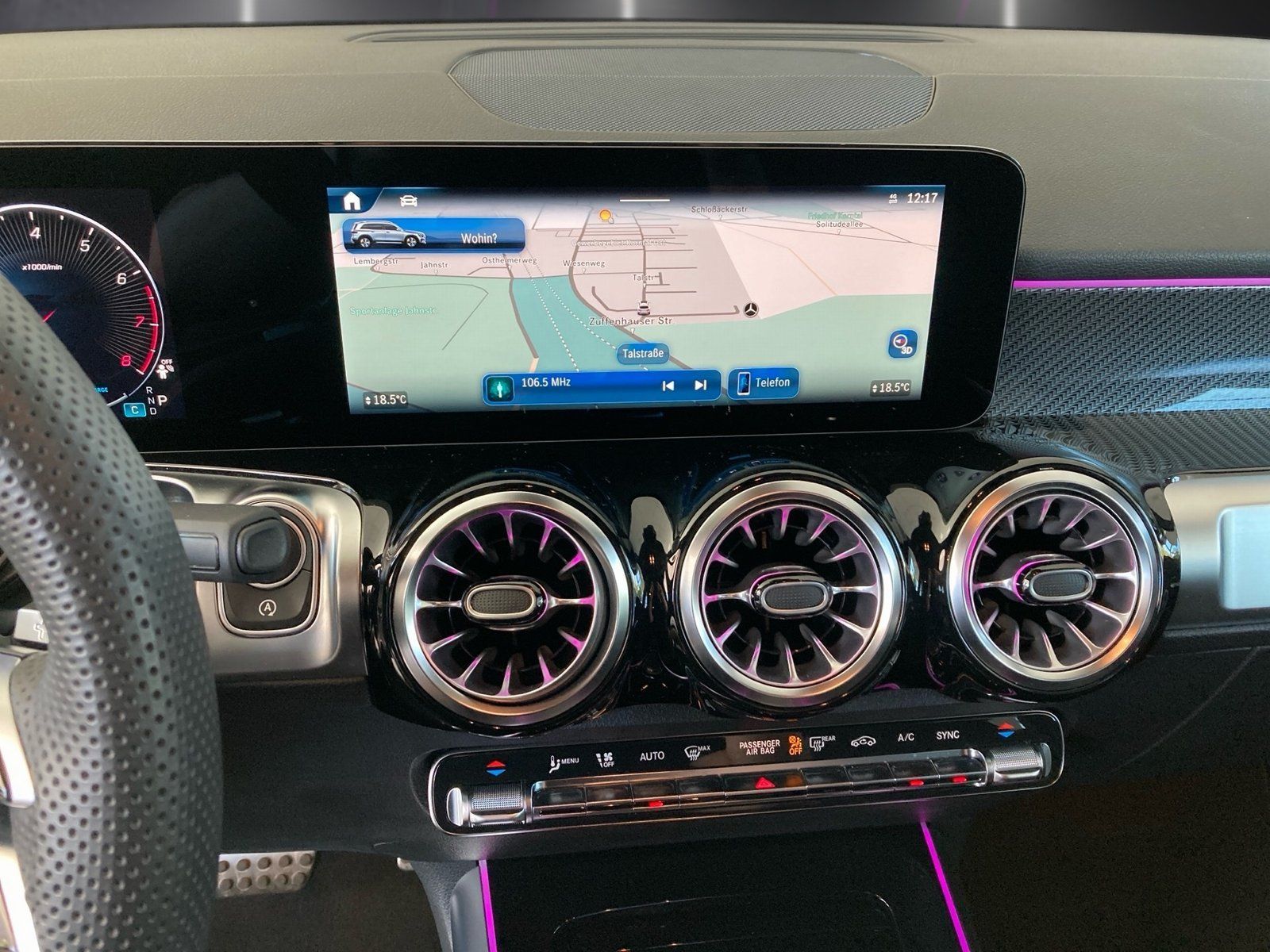 Fahrzeugabbildung Mercedes-Benz GLB 220 4M AMG*AHK*Distro*Totwin*Burmester*Night