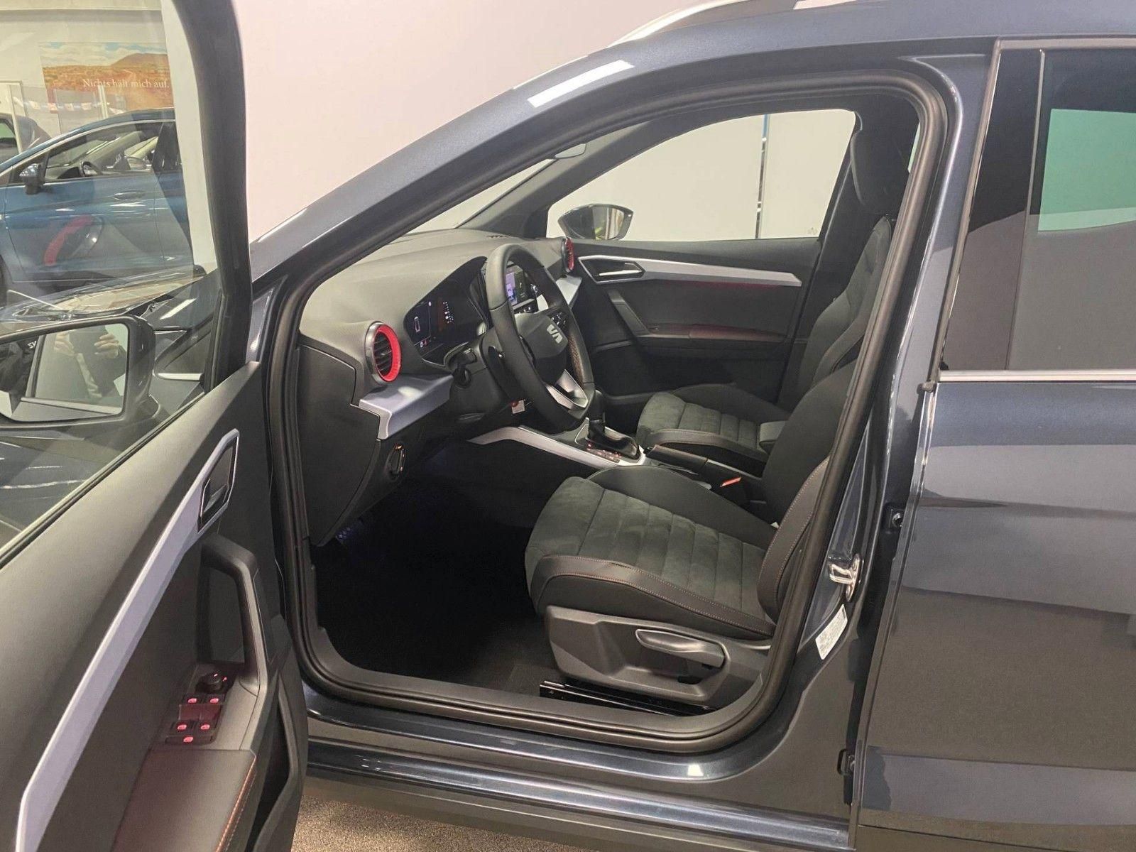 Fahrzeugabbildung SEAT Arona 1.5 TSI FR DSG GARANTIE 5+ACC+AHK+Spurwech