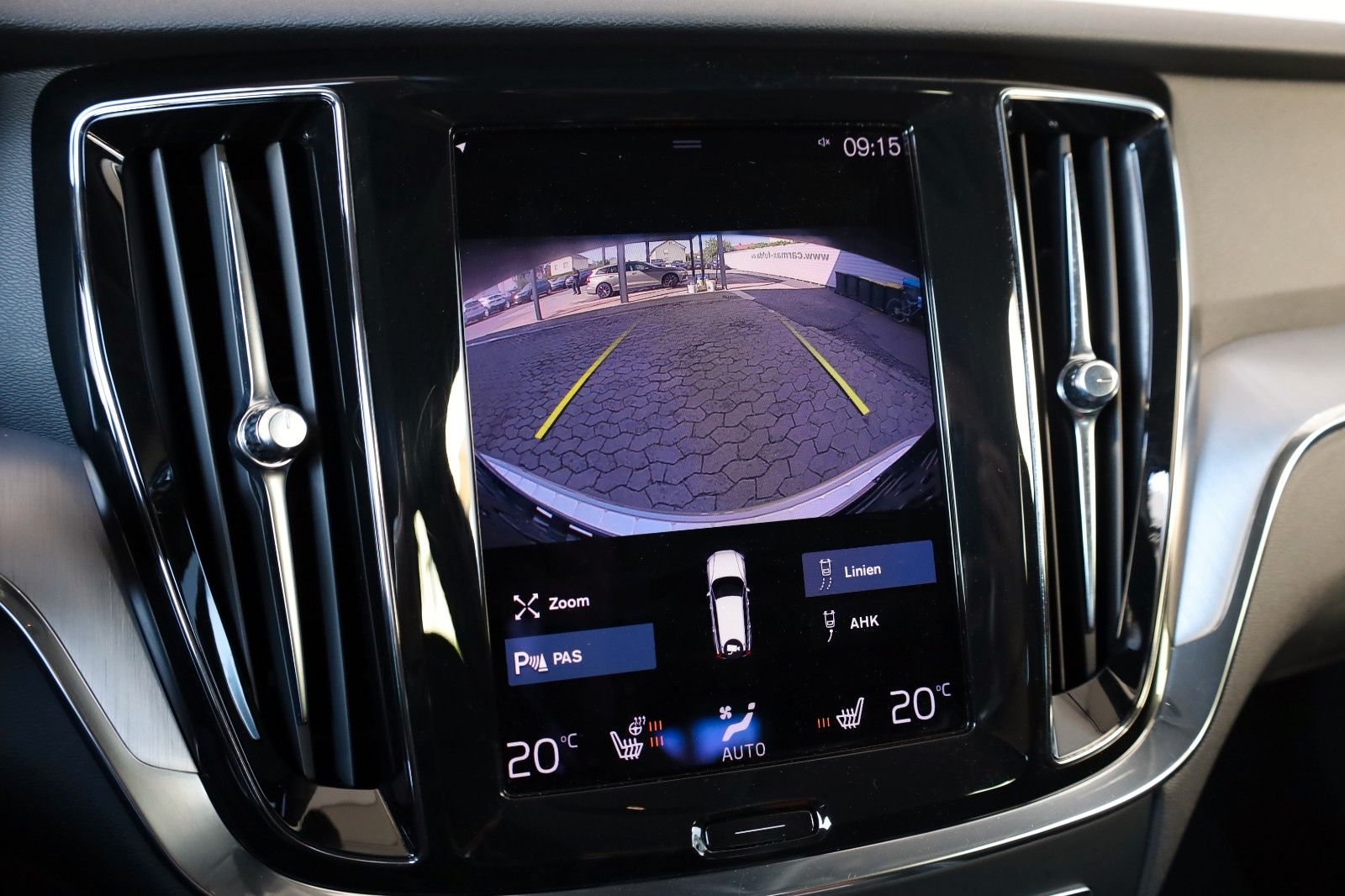 Fahrzeugabbildung Volvo V60 Momentum Pro Leder,Navi,LED,CarPlay, AHK el.