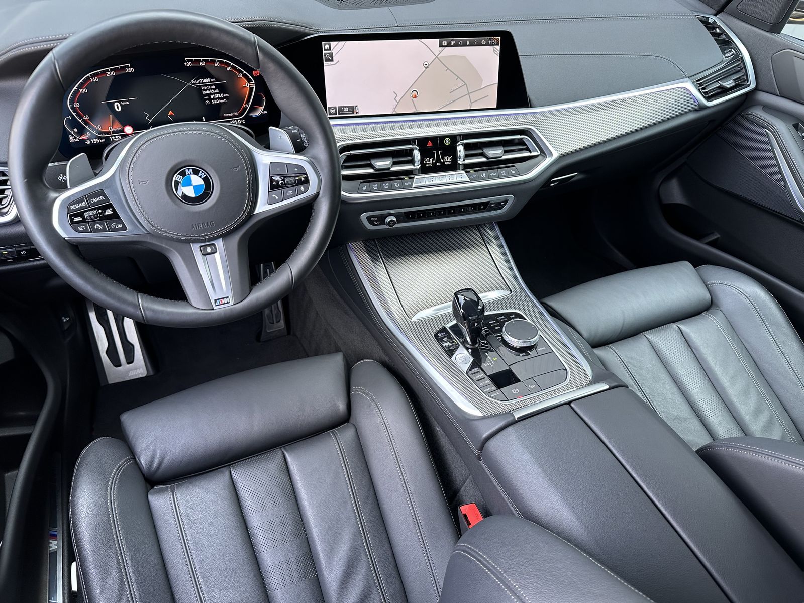 Fahrzeugabbildung BMW X5 xDrive30d M-Sport NAV+LED+AHK+360°+21ZOLL+PP