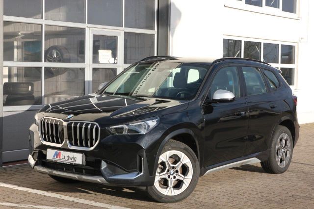 BMW X1 sDrive18i xLine AHK E-SITZ DR.ASSIST VOLL-LED