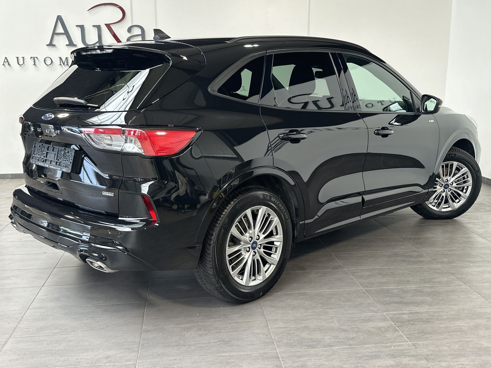 Fahrzeugabbildung Ford Kuga 2.5 DURATEC PHEV ST-Line NAV+LED+DAB+1HD+PP