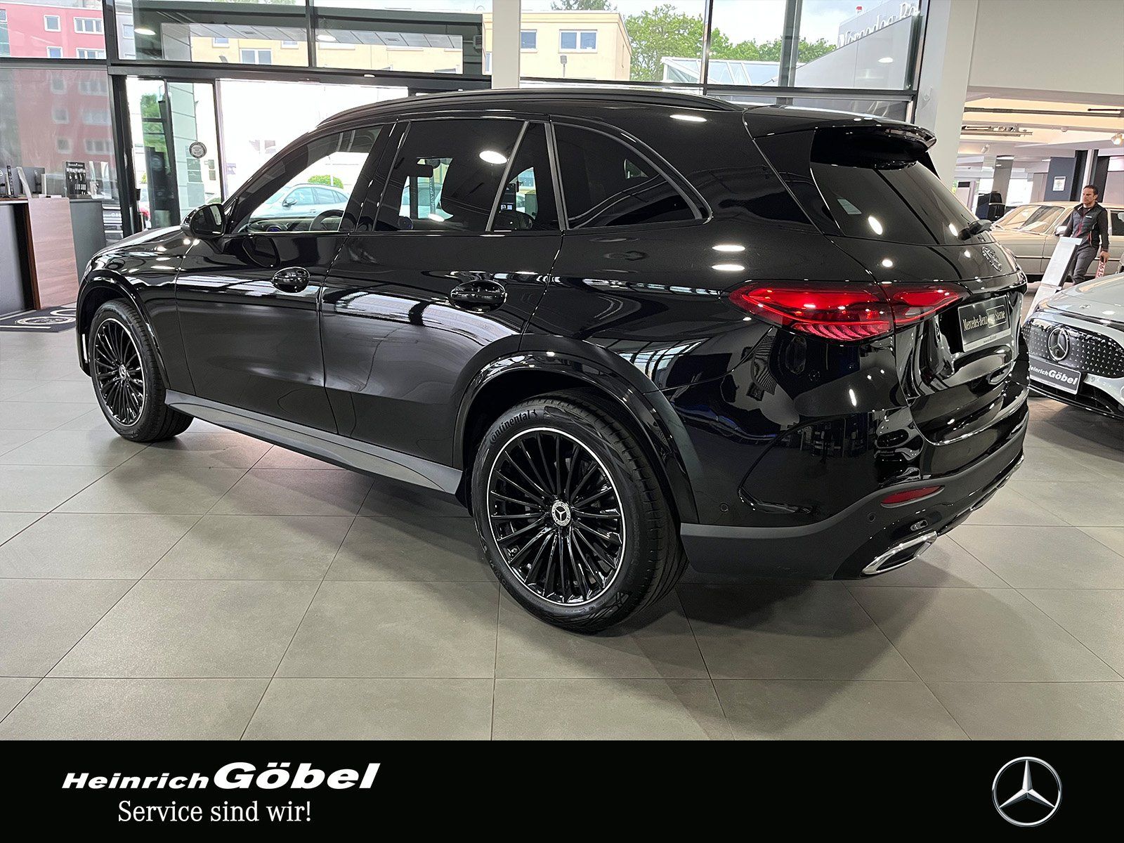 Fahrzeugabbildung Mercedes-Benz GLC 300 4M EDITION-AMG+PANO+AHK+360°+MEMORY+LED