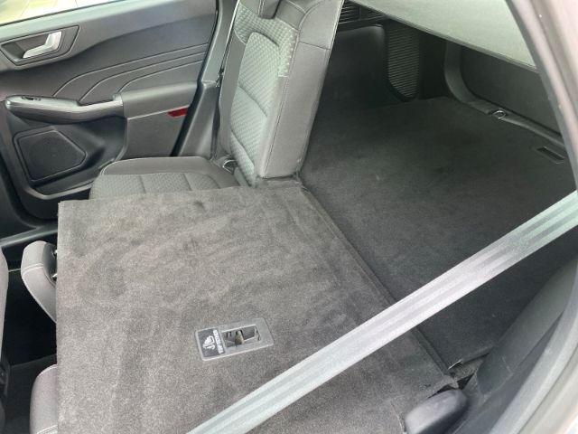 Fahrzeugabbildung Ford Kuga 1.5 EcoBlue Cool&Connect Autom. AHK, Navi,