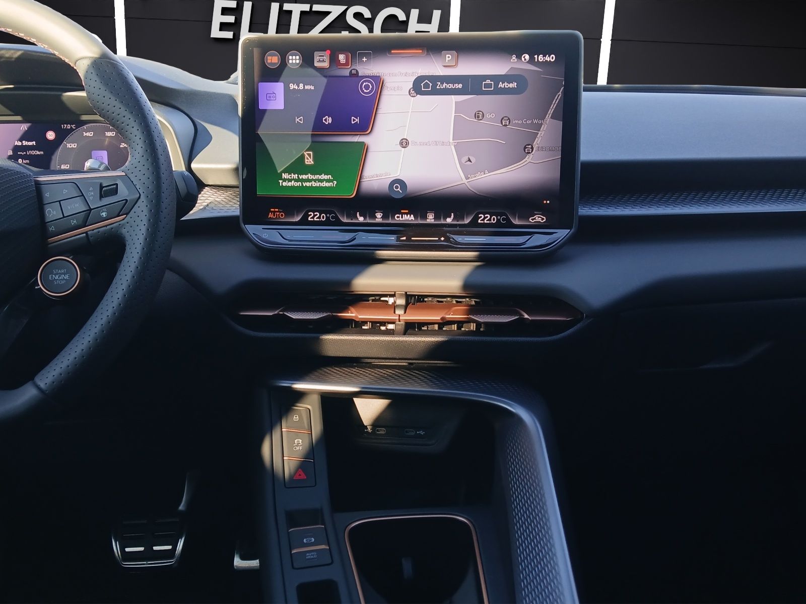 Fahrzeugabbildung CUPRA Terramar 4Drive VZ TSI DSG Matrix ACC SH LRHzg H