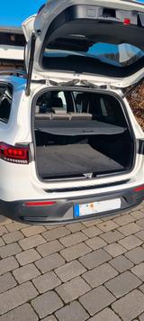 Mercedes-Benz EQB 300 4MATIC - electric Art - Distronic - Pano - Mercedes-Benz EQB von privat