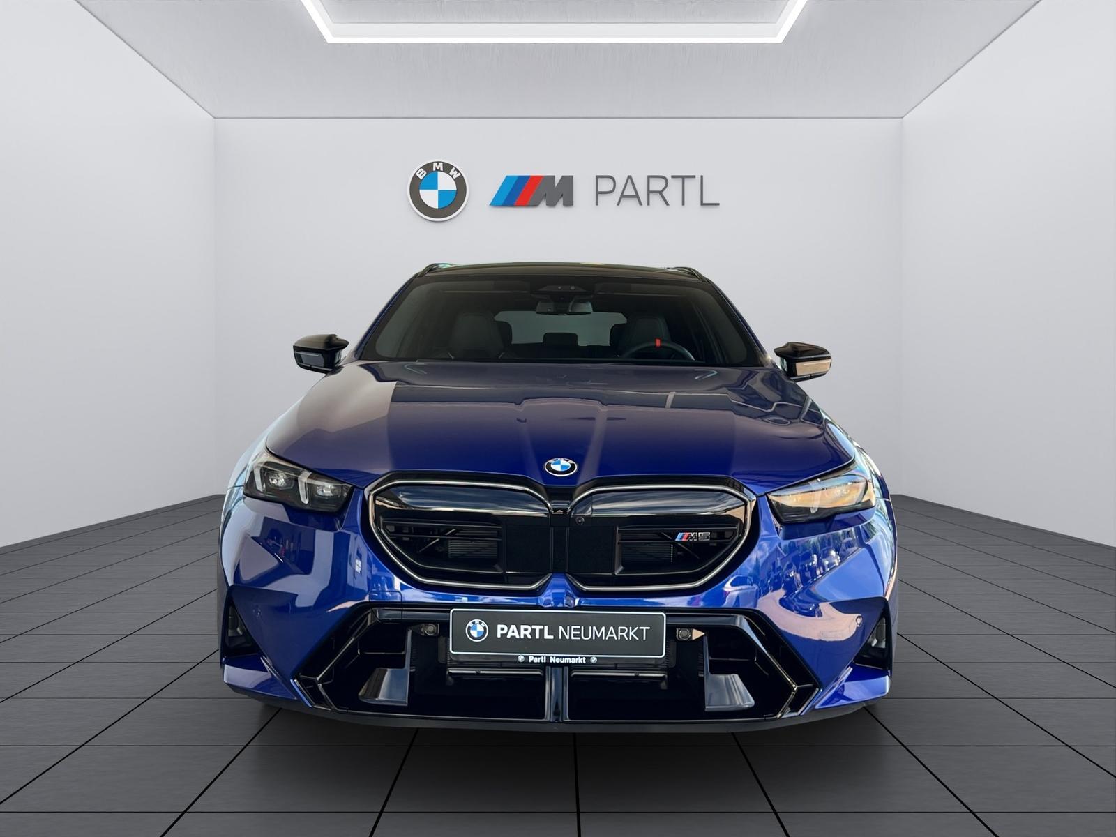 BMW M5 Touring M-DriversP. ACC 360° Pano B&W AHK