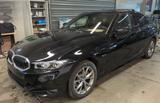BMW 320 e Lim. Advantage Navi Live Cockpit HiFi AHK - BMW 320 mit Hybrid-Antrieb: Limousine