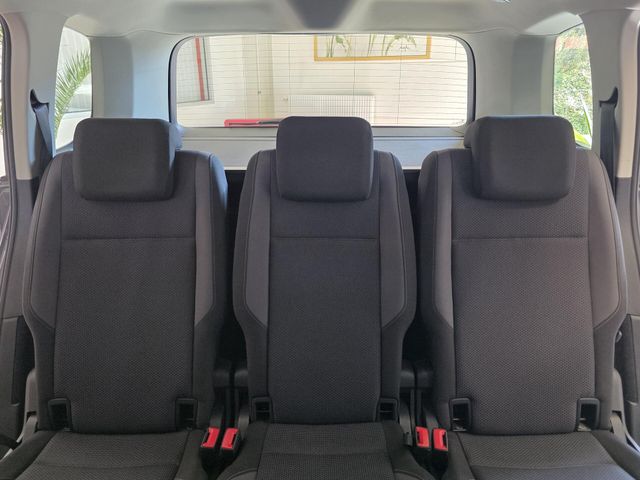 VW Touran — Foto 26