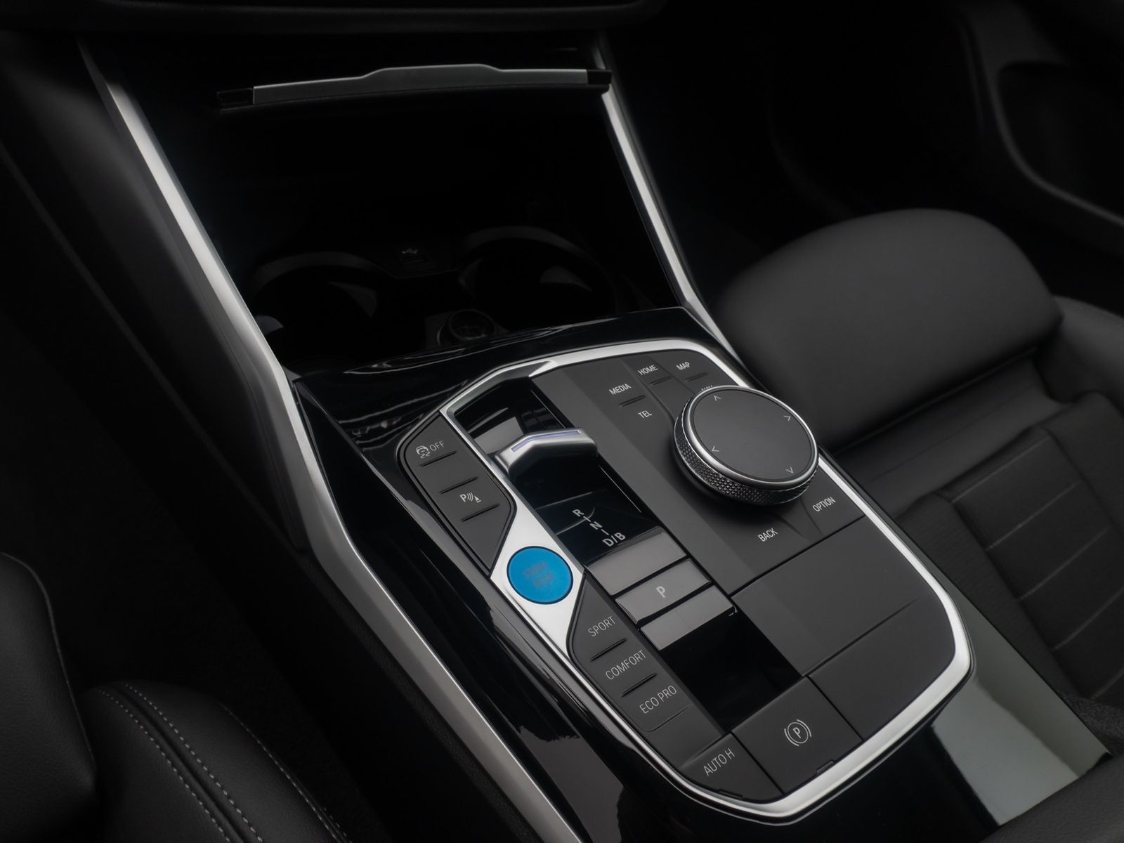 Fahrzeugabbildung BMW i4 eD35 GC Kamera GeschwindigReg DAB Widscreen