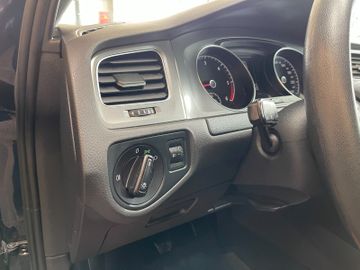 Volkswagen Golf VII Variant Trendline BlueTDI