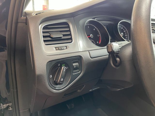 Volkswagen Golf VII Variant Trendline BlueTDI