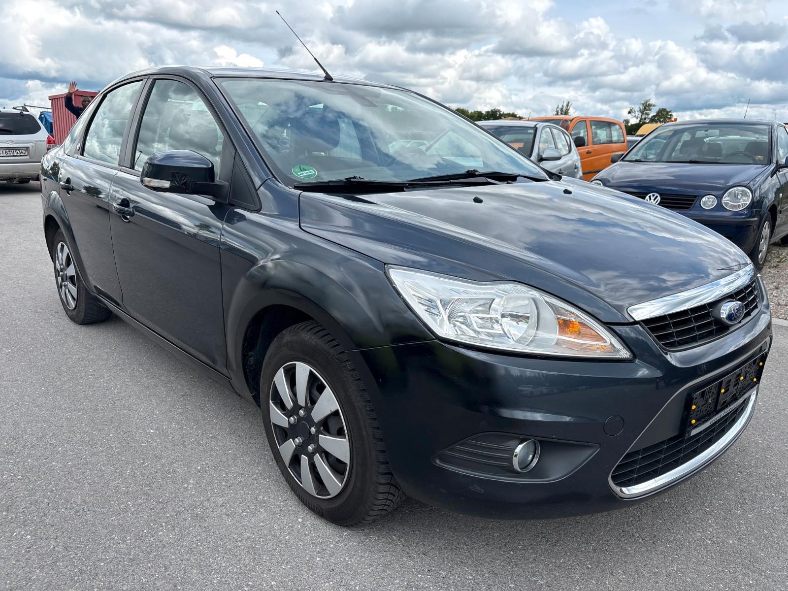 Ford Focus Limousine Ghia 1,6