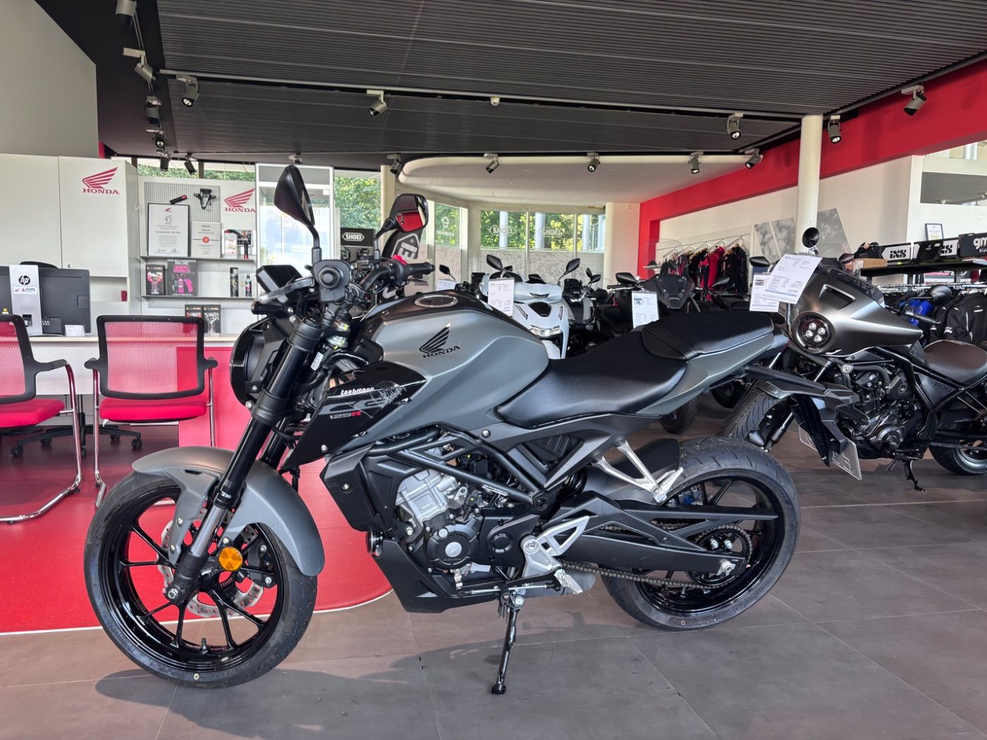 Fahrzeugabbildung Honda CB 125 R 2026