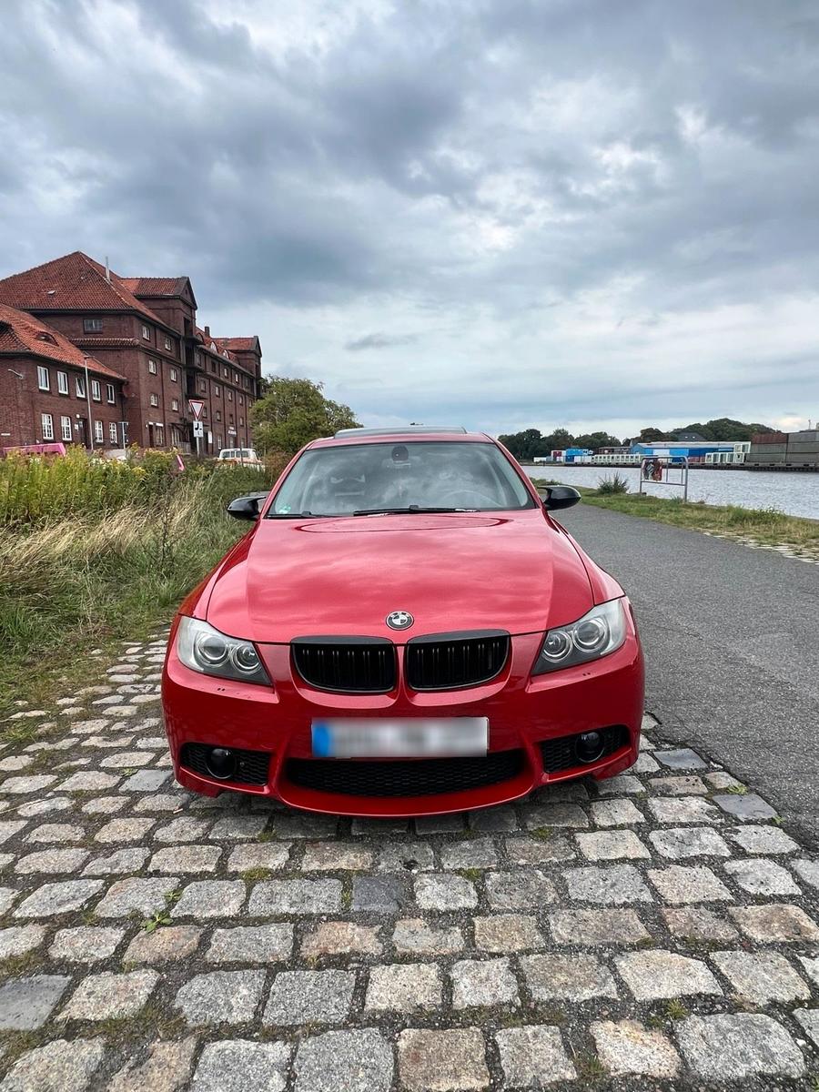 BMW 320