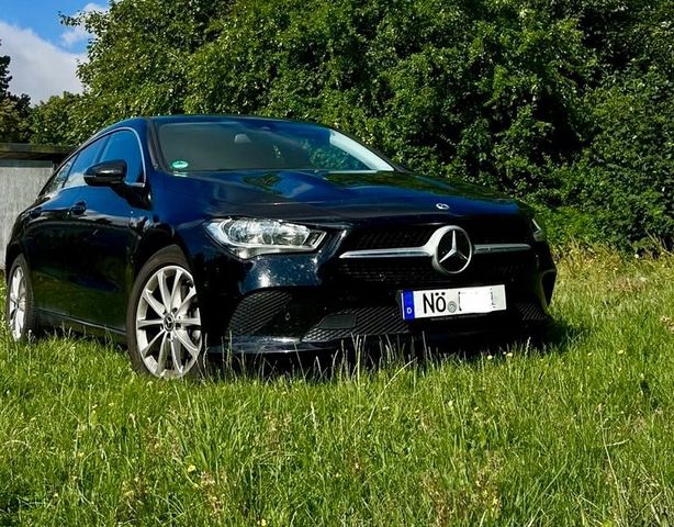 MERCEDES-BENZ CLA 180 Shooting Brake CLA 180 d Shooting Br...