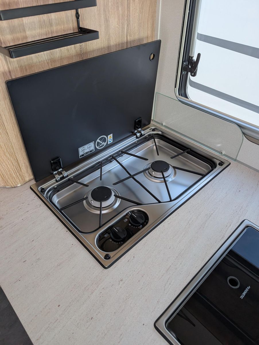 Fahrzeugabbildung Eura Mobil Integra Line IL 720 EF SAT, SOLAR, LUFTFEDERUNG