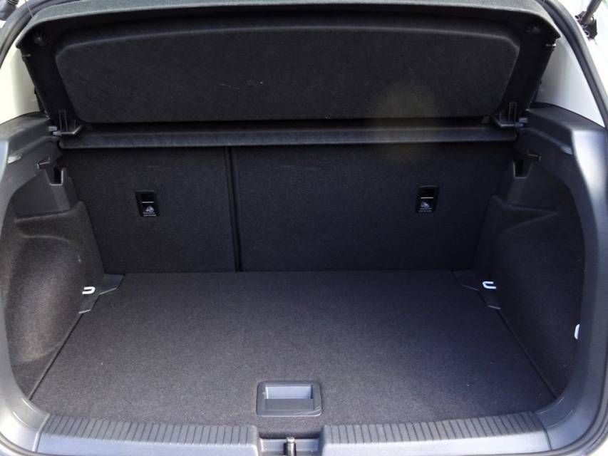 Fahrzeugabbildung Volkswagen T-Cross  1.0 TSI  Life  Automatik ALW