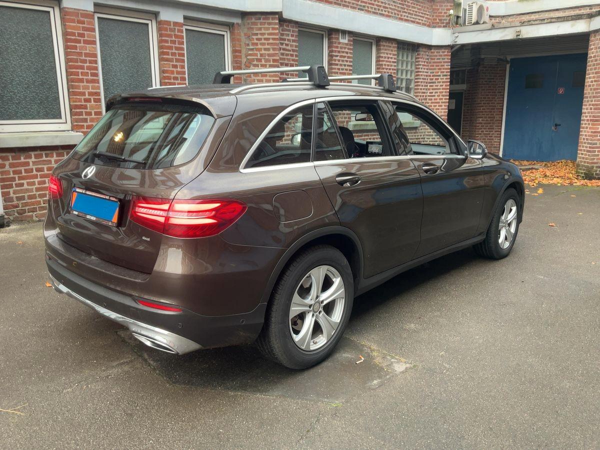 Mercedes-Benz GLC 220 d 4Matic +LED+AIRMATIC+NAVI+LEDER+TOTW.+