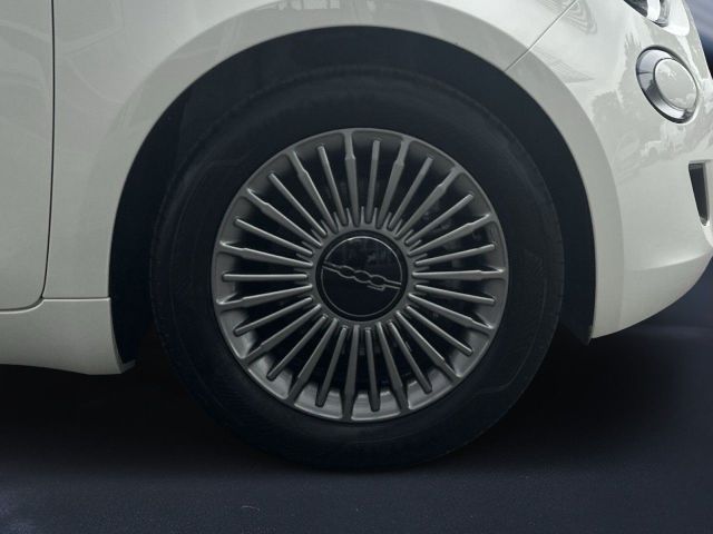 500 e Style Paket 42 kWh KLIMAAUTOMATIK GRA