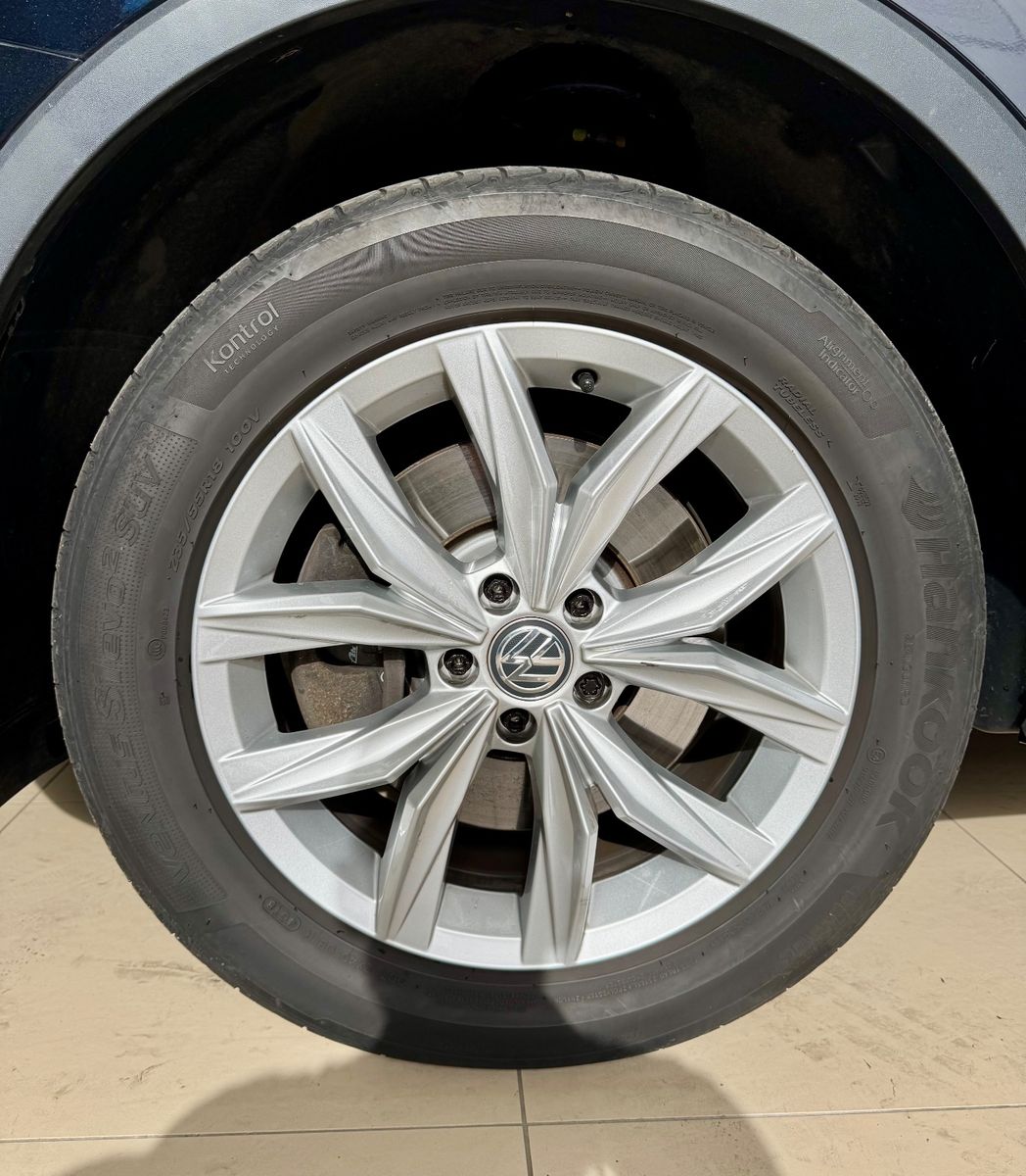 Fahrzeugabbildung Volkswagen Tiguan Allspace Comfortline 4Motion*Autom.*Navi*