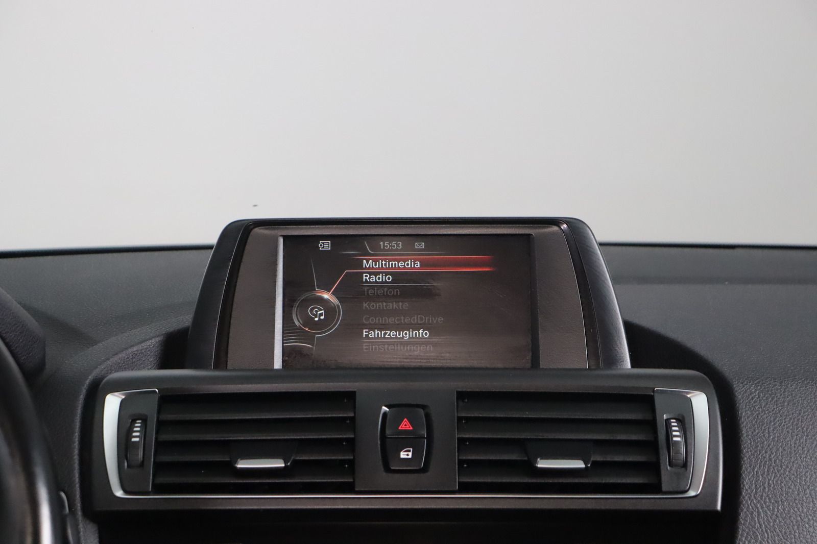 Fahrzeugabbildung BMW 118 i M Sport Paket 1. Hand