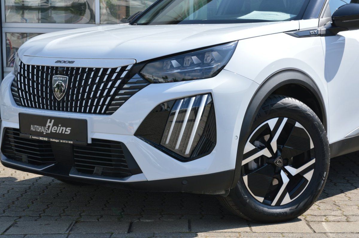 Fahrzeugabbildung Peugeot 2008   GT LED Shz Navi Alu