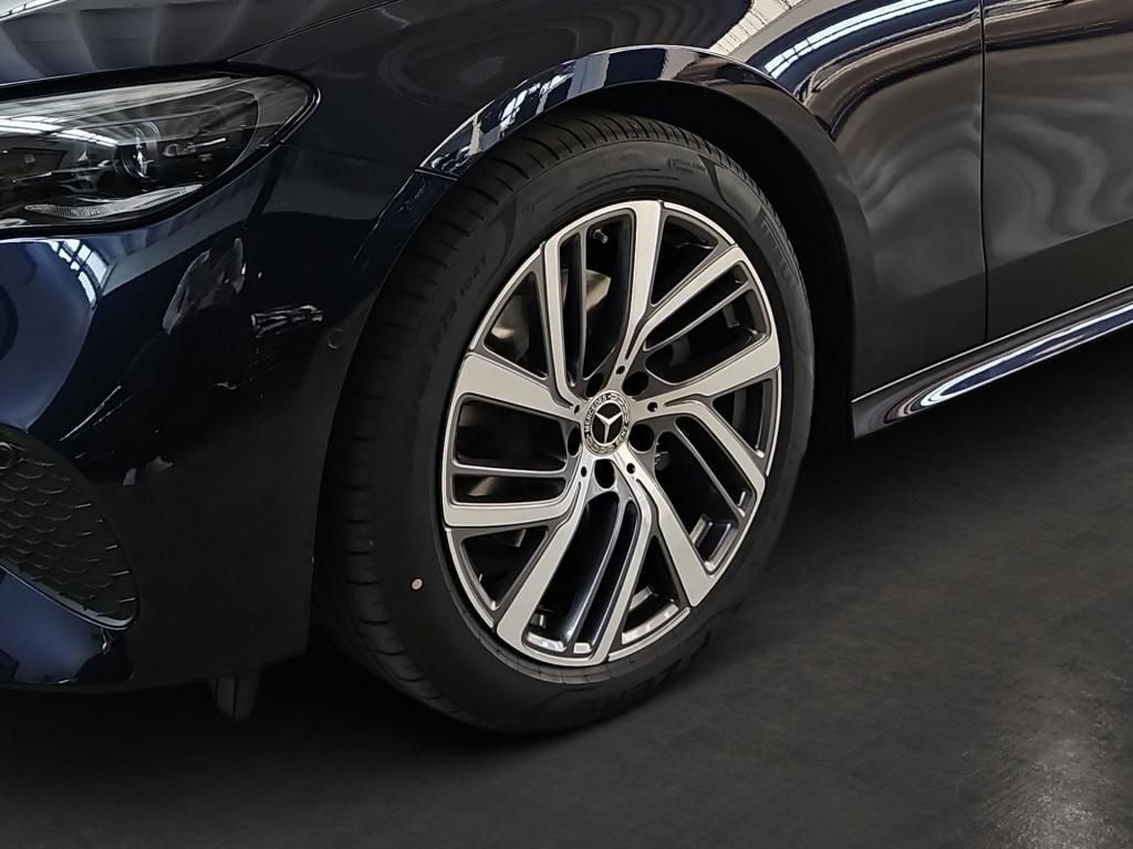 Fahrzeugabbildung Mercedes-Benz E 220 d 4M T-Modell +EDITION-AVANTGARDE+AHK+BURM
