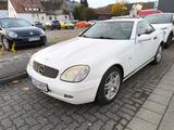 Mercedes-Benz SLK 200  - weiße Mercedes-Benz SLK 200