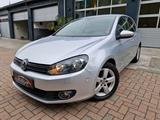 Volkswagen Golf VI Team 8-Fach Klima Sitzheizung Ahk - Benzin Kleinwagen mit Anhängerkupplung