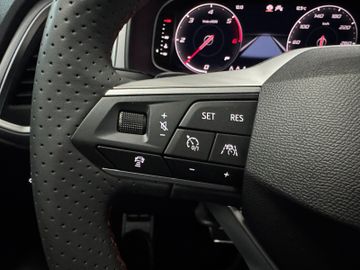 Seat Ateca FR 2.0 DSG Black Ed.*AHK*Pano*360Grad