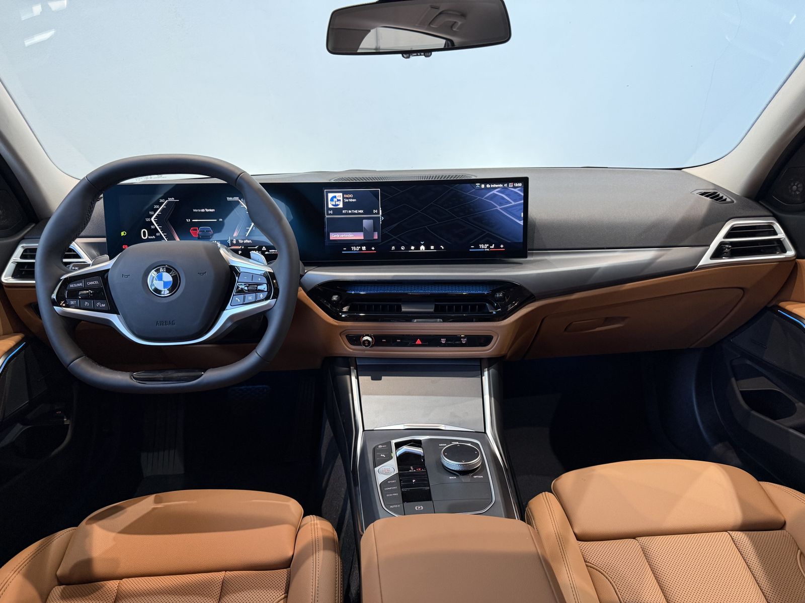 Fahrzeugabbildung BMW 318d Touring HK HiFi DAB LED Komfortzg. AHK Shz