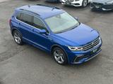 Volkswagen Tiguan R-Line 1.5 TSI AHK KAMERA LED NAVI SHZ - gebrauchte Volkswagen Tiguan aus dem Jahr 2021