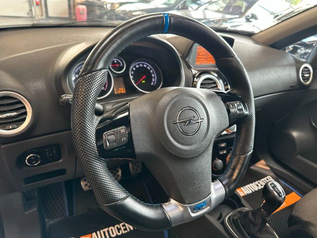 Opel Corsa D OPC *RECARO*LEDER*KliMAAUTOMATIK*