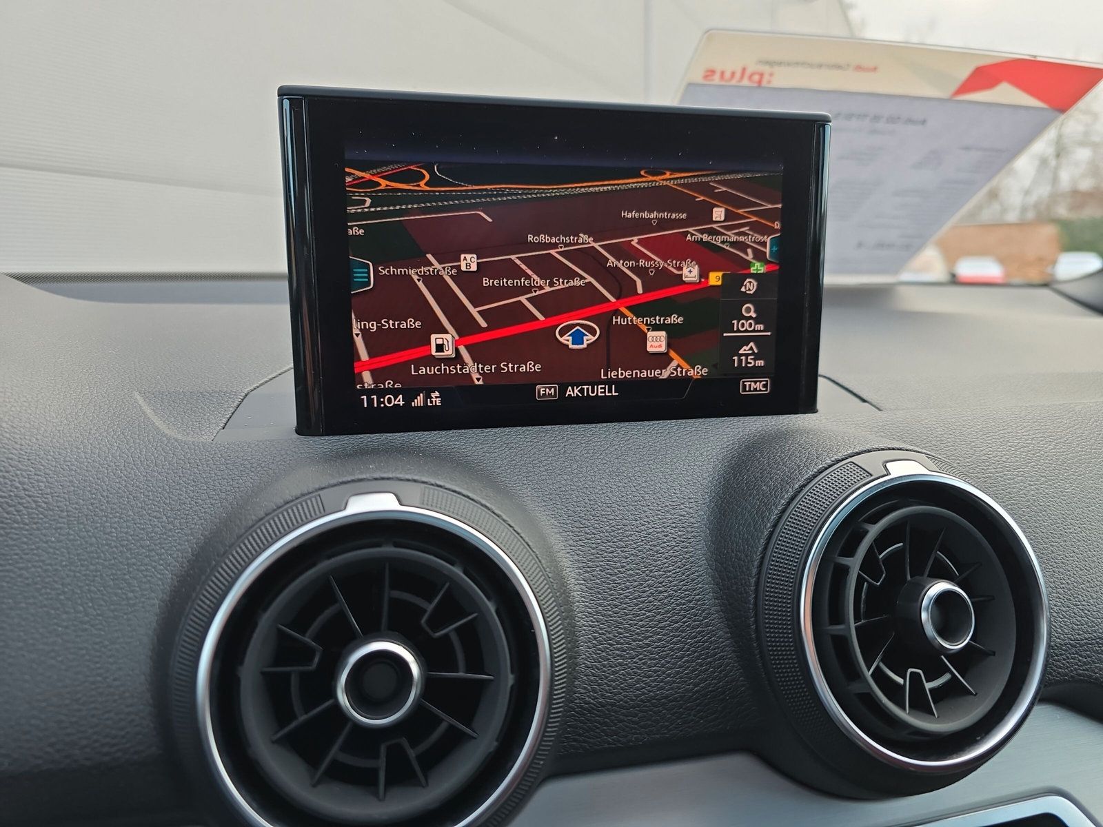 Fahrzeugabbildung Audi Q2 35 TFSI S line LED PANO STANDHZG LM19